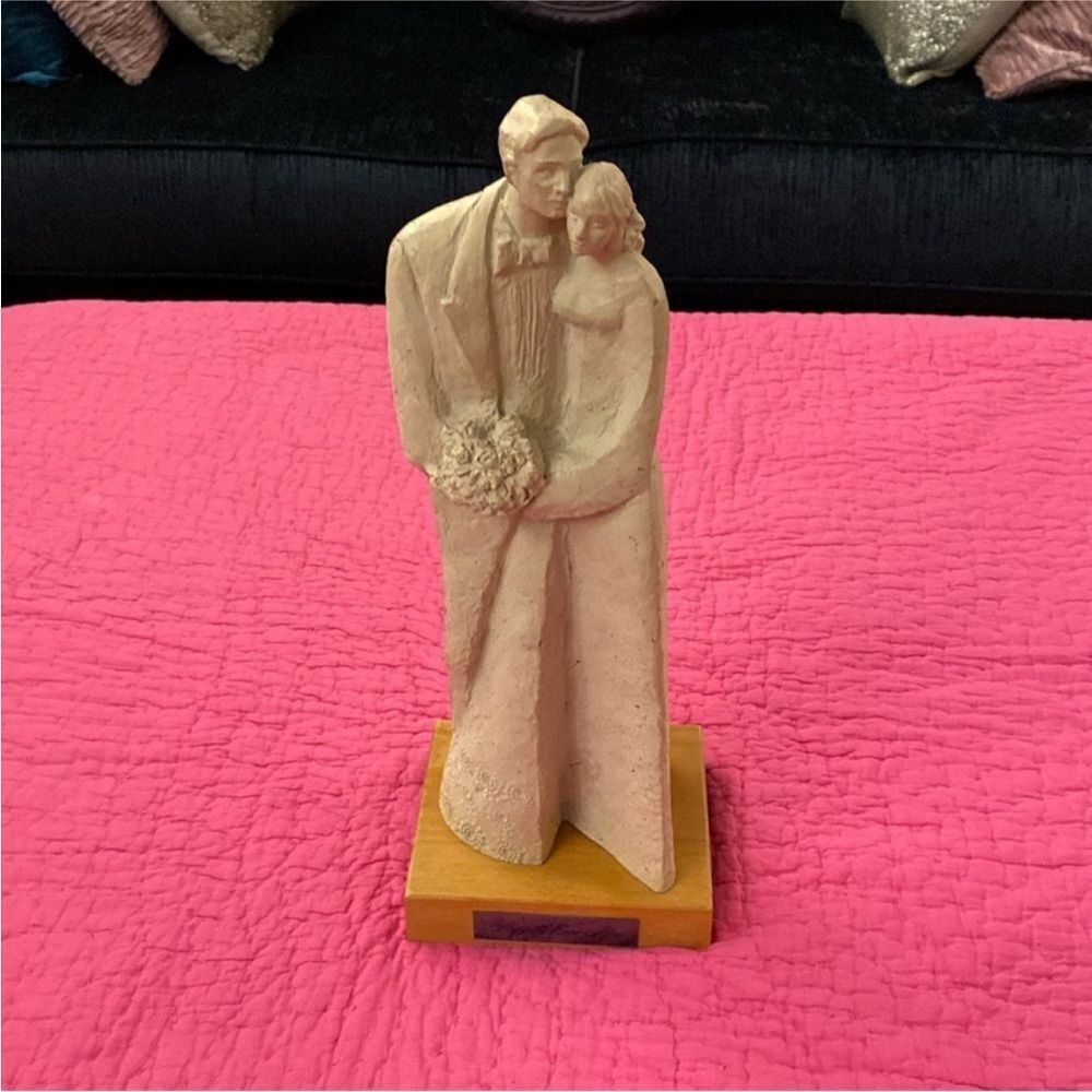 Austine Elegant Cream Wedding Couple Figurine